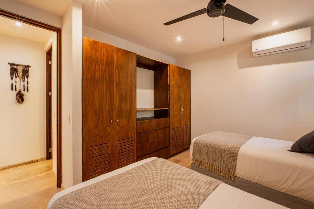 Brand New Pool Side 2br Private Concierge Apartment