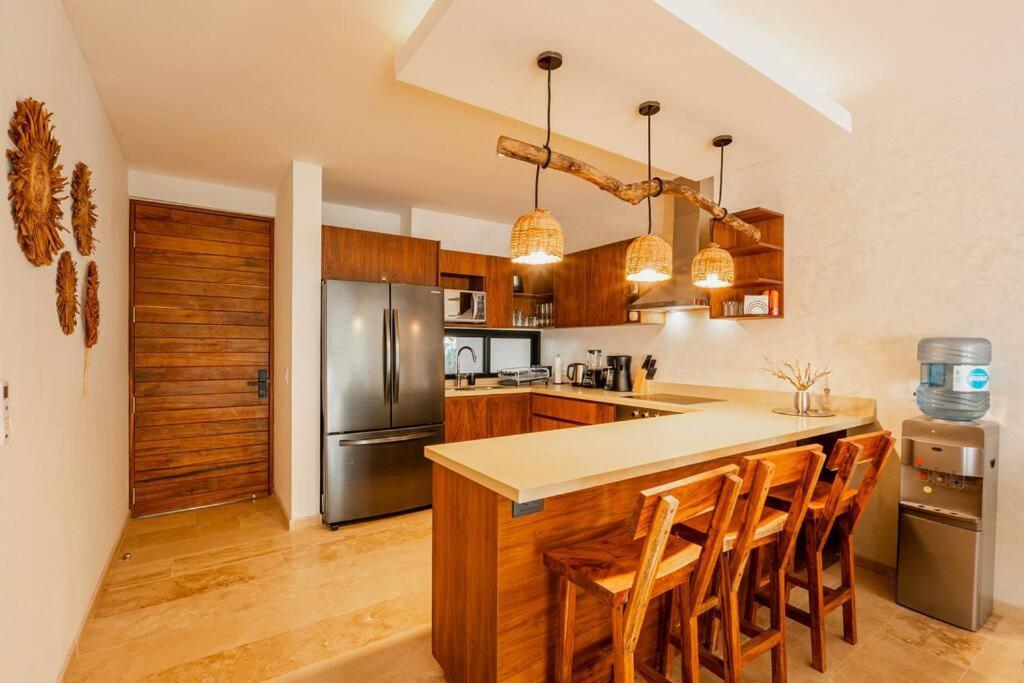 Brand New Pool Side 2br Private Concierge *