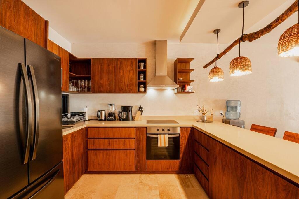 Apartment Brand New Pool Side 2br Private Concierge
