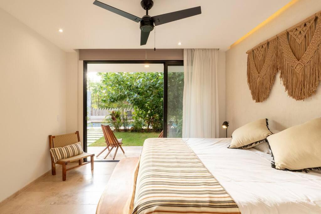 Brand New Pool Side 2br Private Concierge