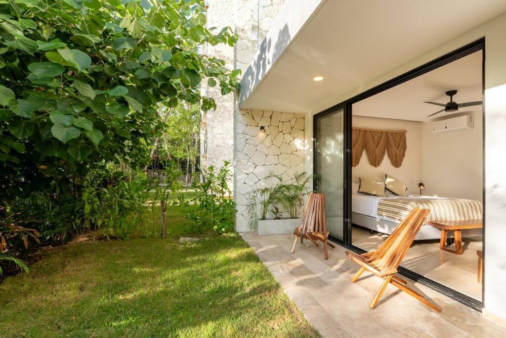 Brand New Pool Side 2br Private Concierge *